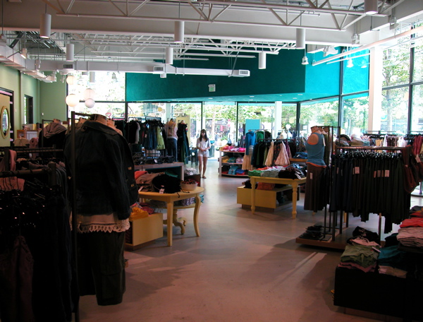 urbanoutfitters_6-12-05