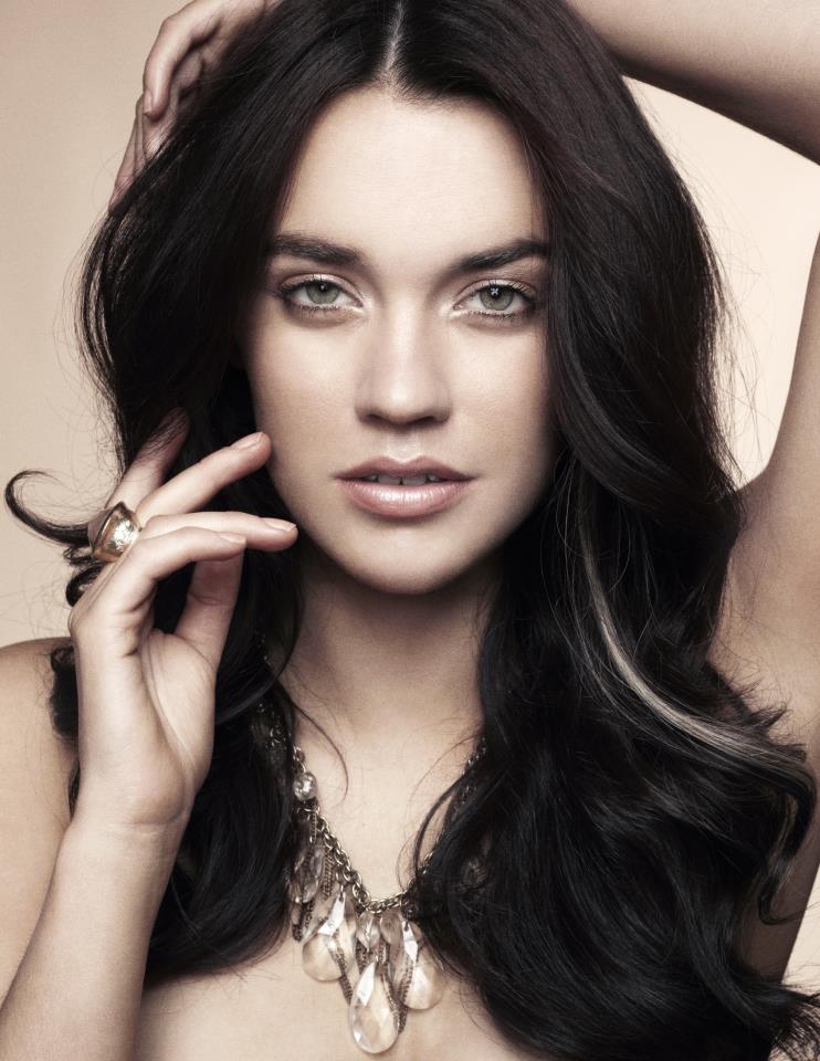LauraWellsPlusModel05_zps3ab37708