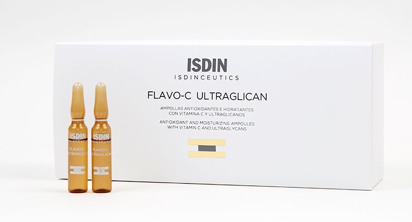 isdinceutics-page02-bodegon-flavo-c-ultraglicans